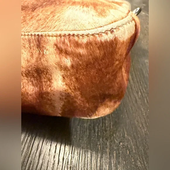 FENDI Ponyhair Mama Forever Baguette Neutrals shoulder bag - Picture 4 of 12